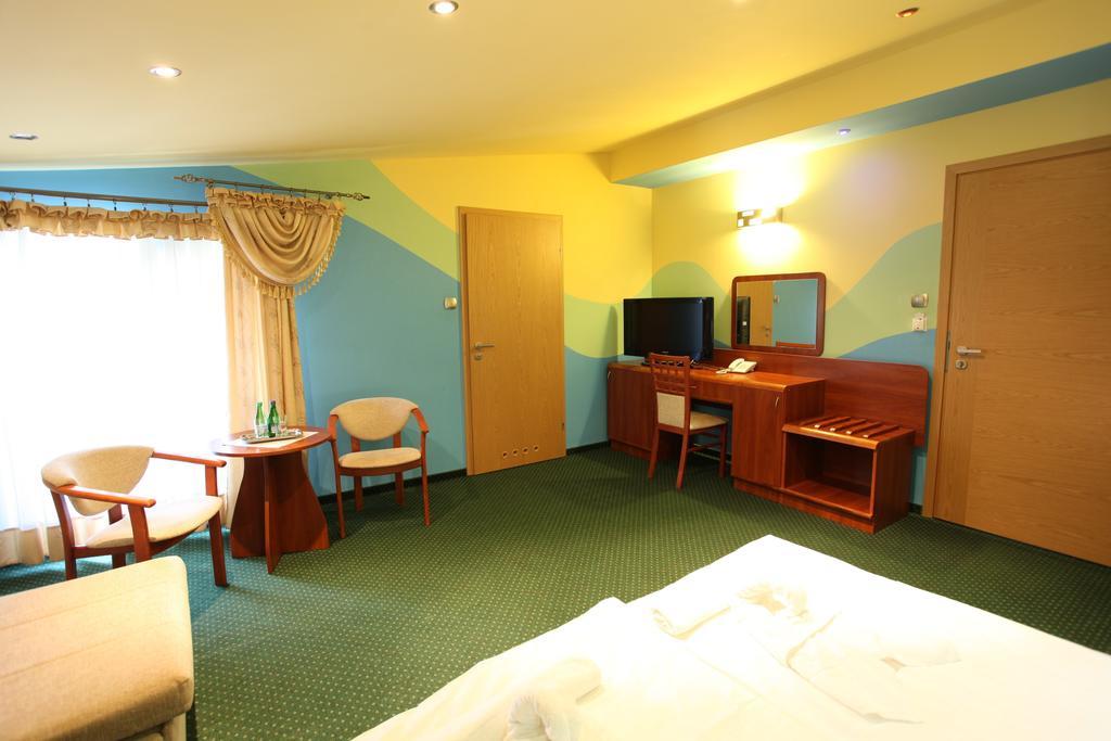 Hotel Arka Spa Weichsel Zimmer foto